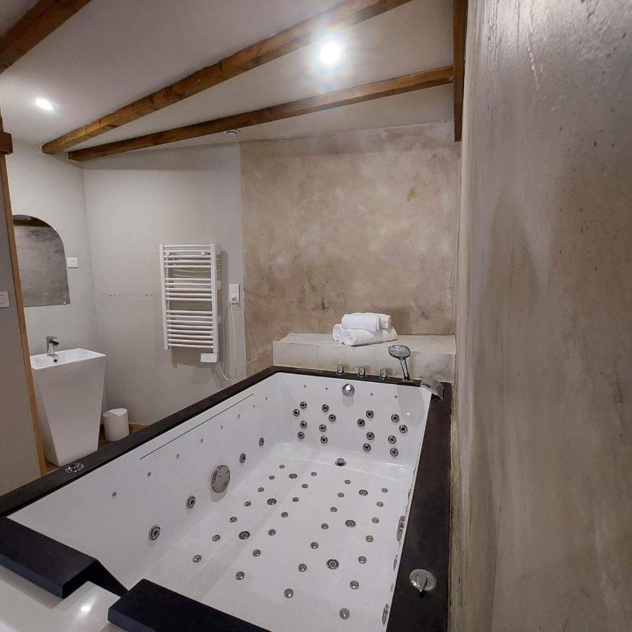 Manoir Les Cedres Bed & Breakfast Corbehem Exterior photo